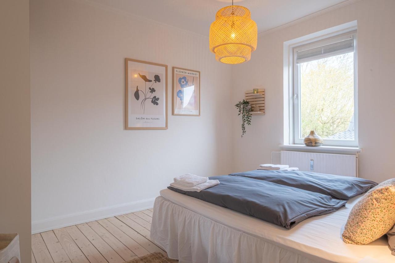 Newly Renovated 1-Bed Apartment In Aalborg Exterior photo