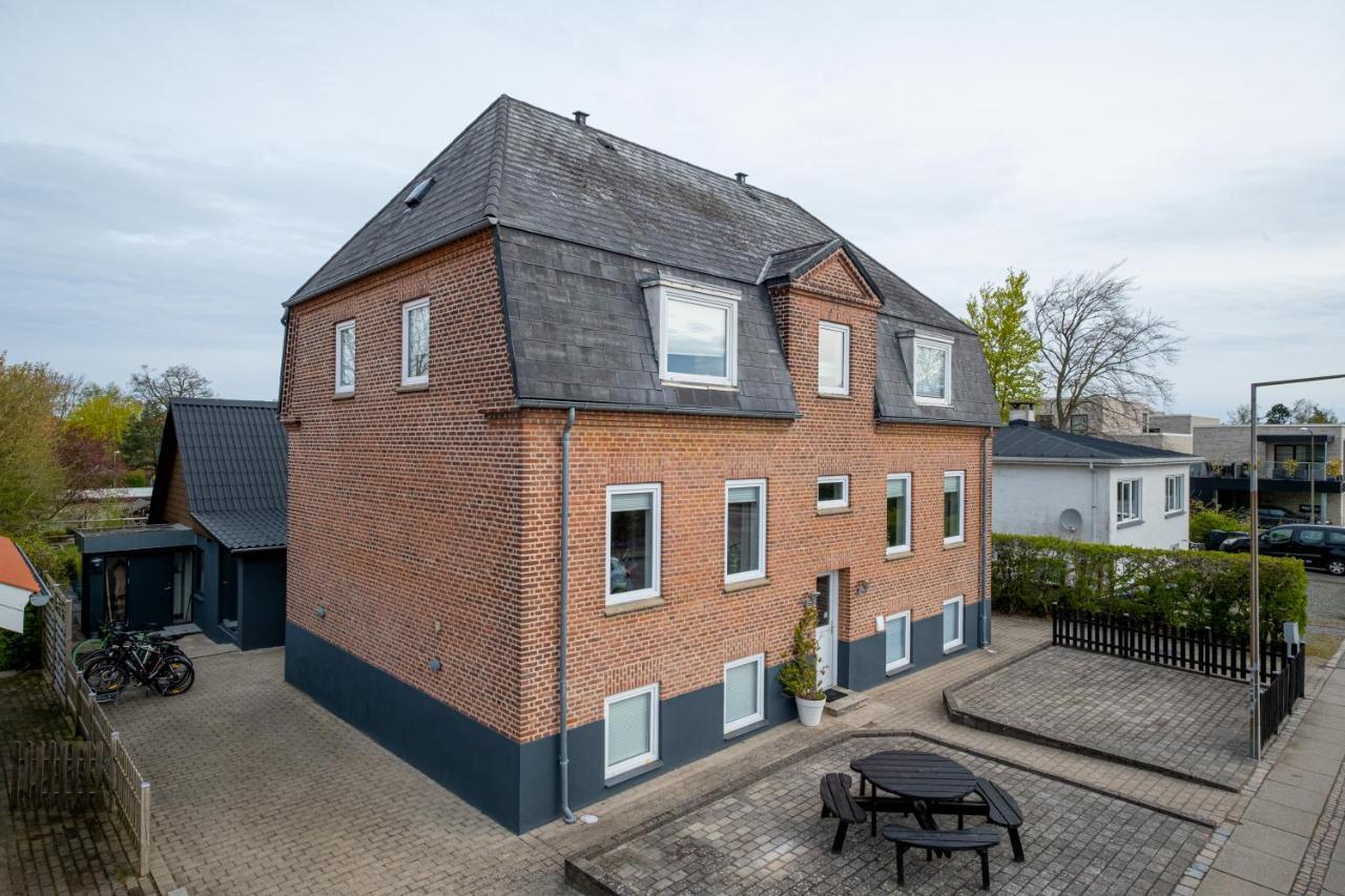 Newly Renovated 1-Bed Apartment In Aalborg Exterior photo